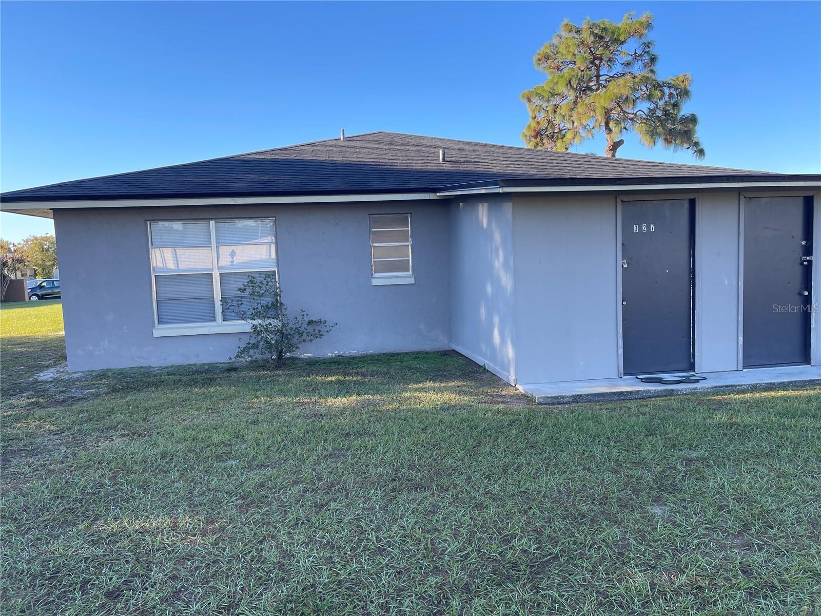 Image 24 of 25 For 325 Dundee Drive