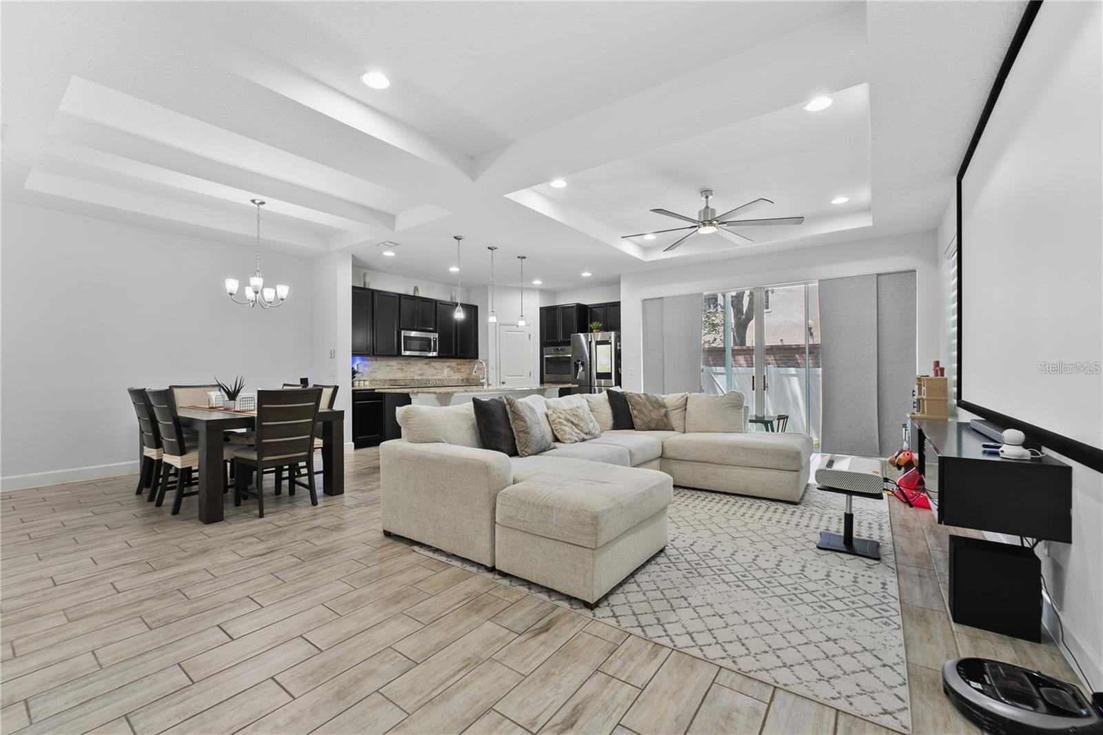 Image 4 of 23 For 572 Lake Wildmere Cove