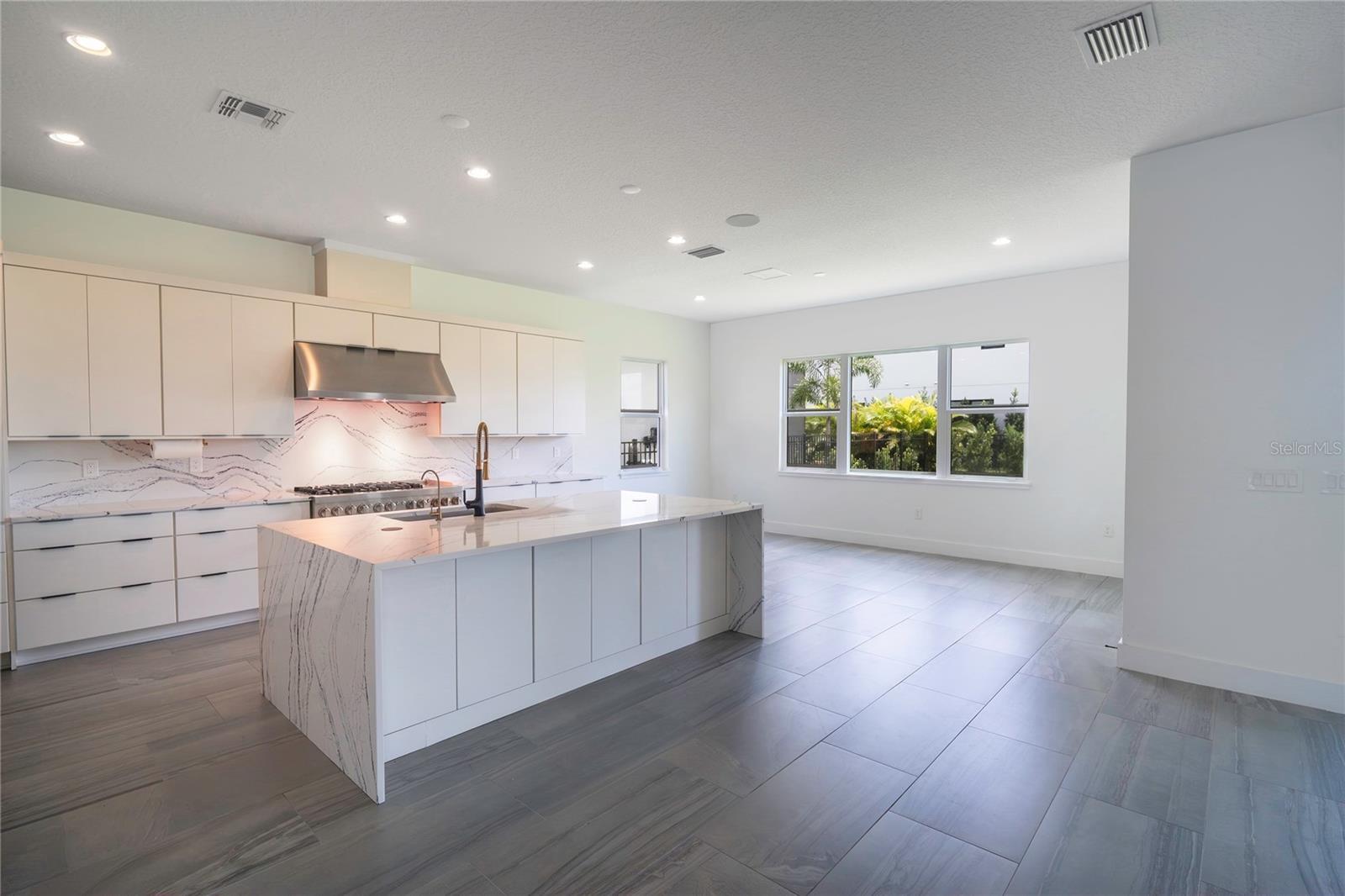 Image 13 of 46 For 9004 Santorini Drive