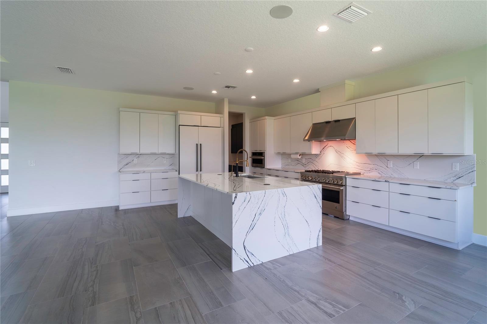 Image 14 of 46 For 9004 Santorini Drive