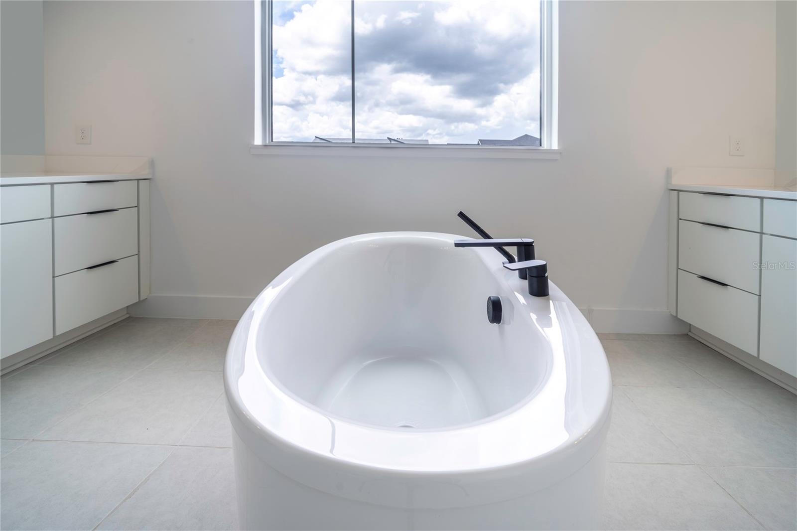 Image 27 of 46 For 9004 Santorini Drive