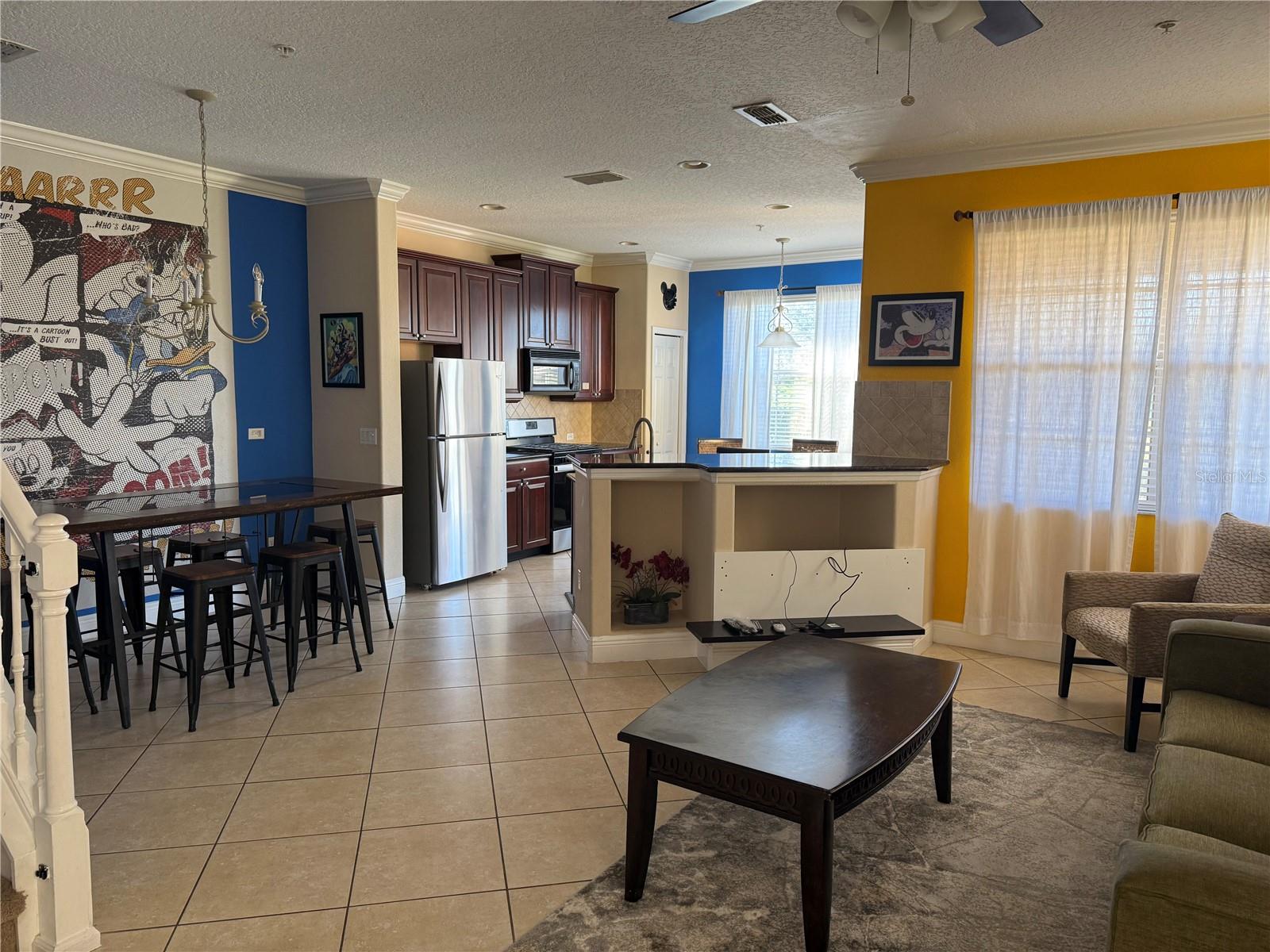 Image 7 of 22 For 860 Assembly Court