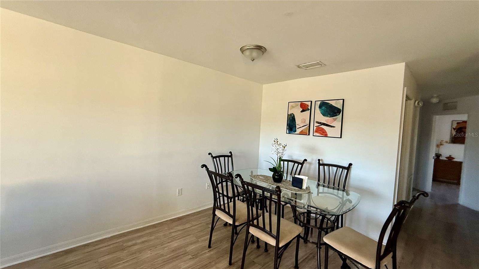 Image 5 of 21 For 2710 Club Cortile Cir