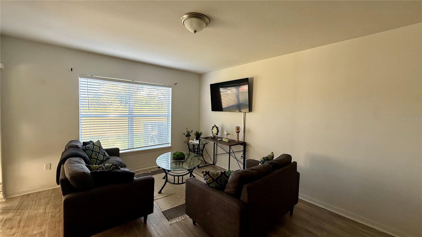 Image 6 of 21 For 2710 Club Cortile Cir