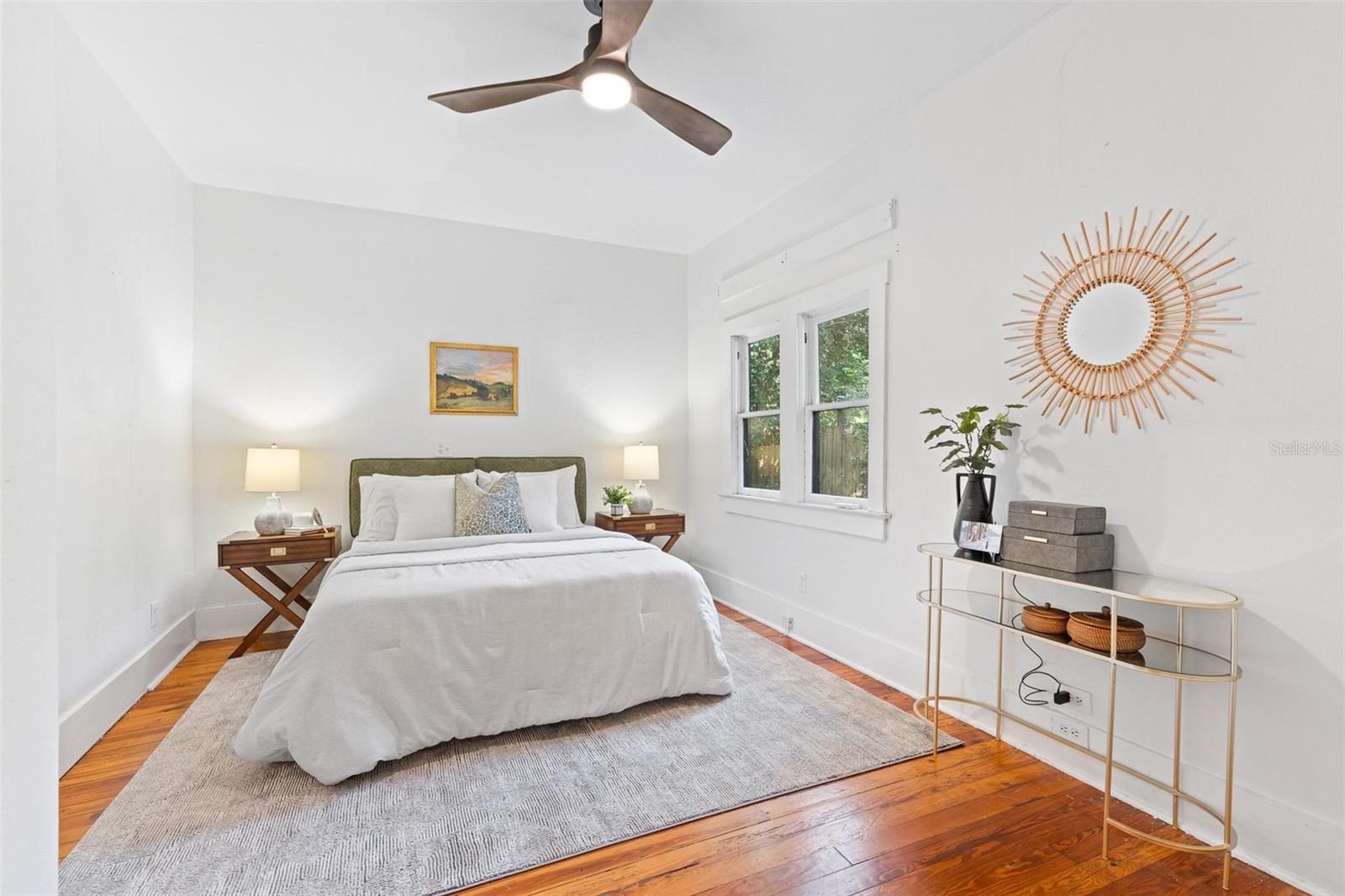 Image 13 of 35 For 12 Forest Avenue