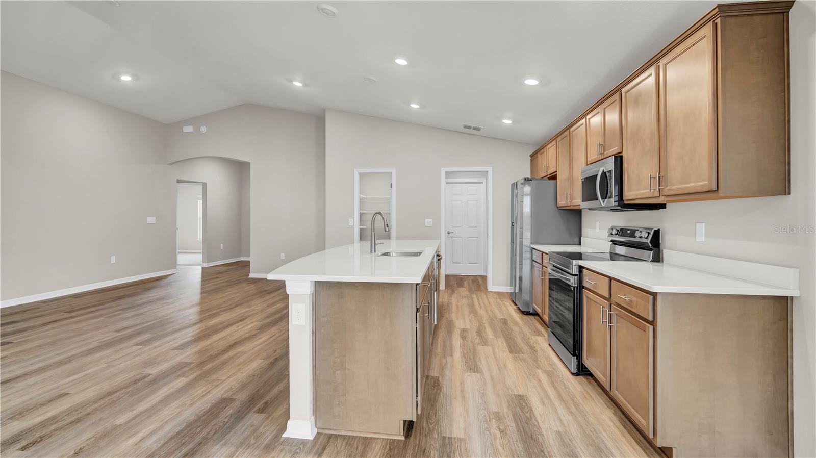 Image 16 of 37 For 2483 Matterhorn Trail