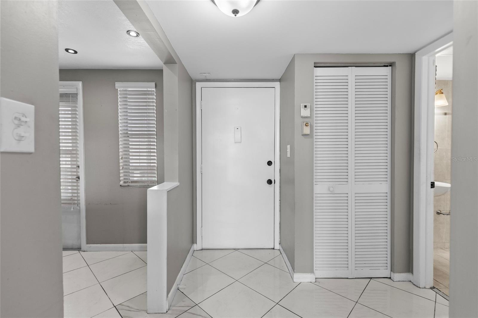 Image 4 of 18 For 1893 Ocean Drive 802