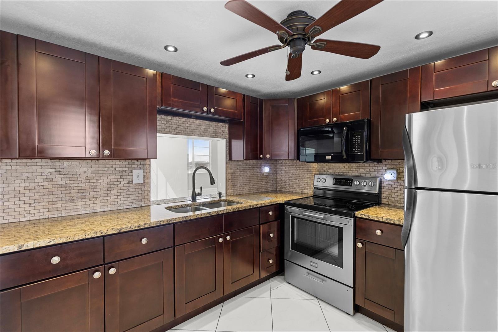 Image 7 of 18 For 1893 Ocean Drive 802