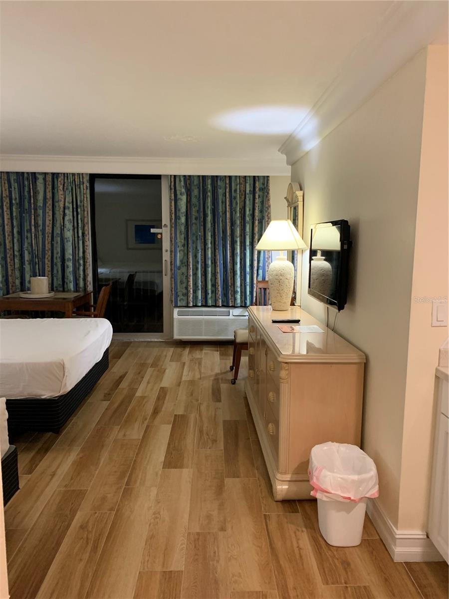 Image 5 of 6 For 2700 Atlantic Avenue 548