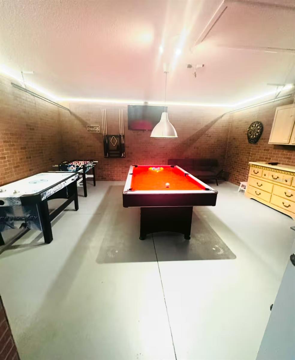 Image 15 of 16 For 406 Lake Shore Parkway