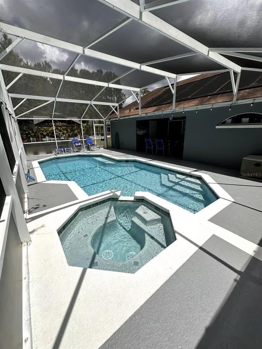 Image 3 of 16 For 406 Lake Shore Parkway