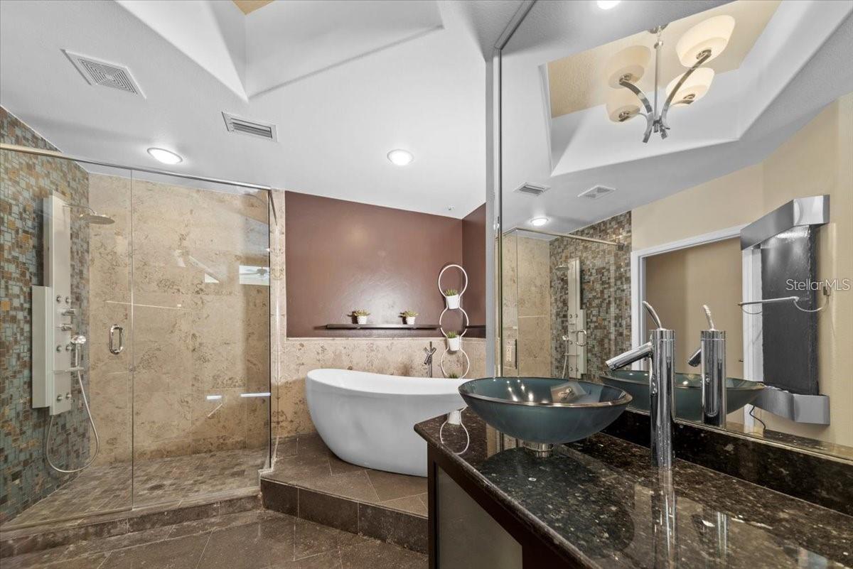 Image 21 of 43 For 8761 The Esplanade  9