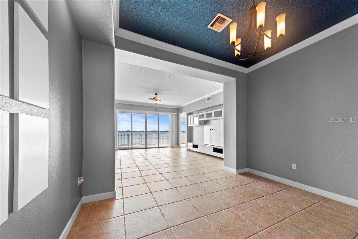 Image 7 of 43 For 8761 The Esplanade  9