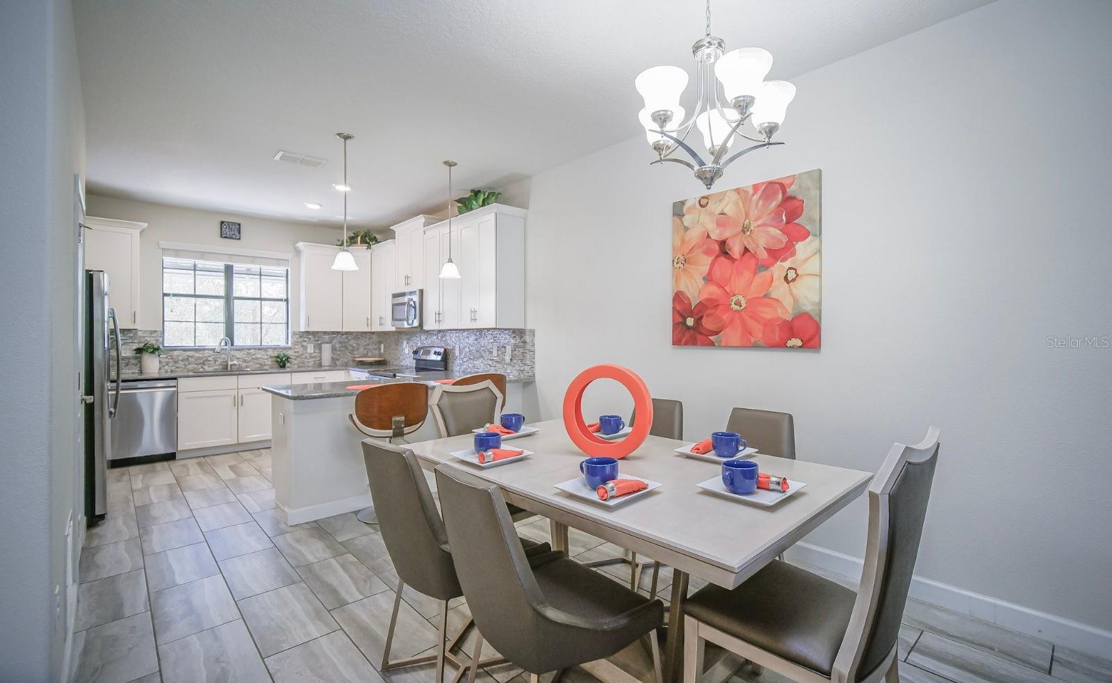 Image 20 of 28 For 895 Overpool Avenue