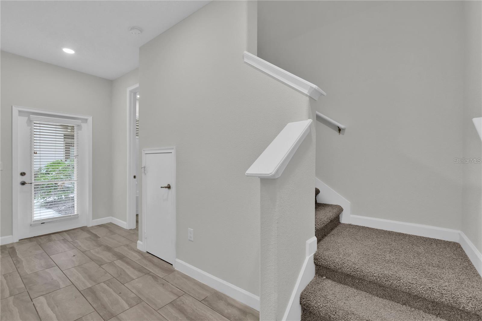 Image 3 of 28 For 895 Overpool Avenue