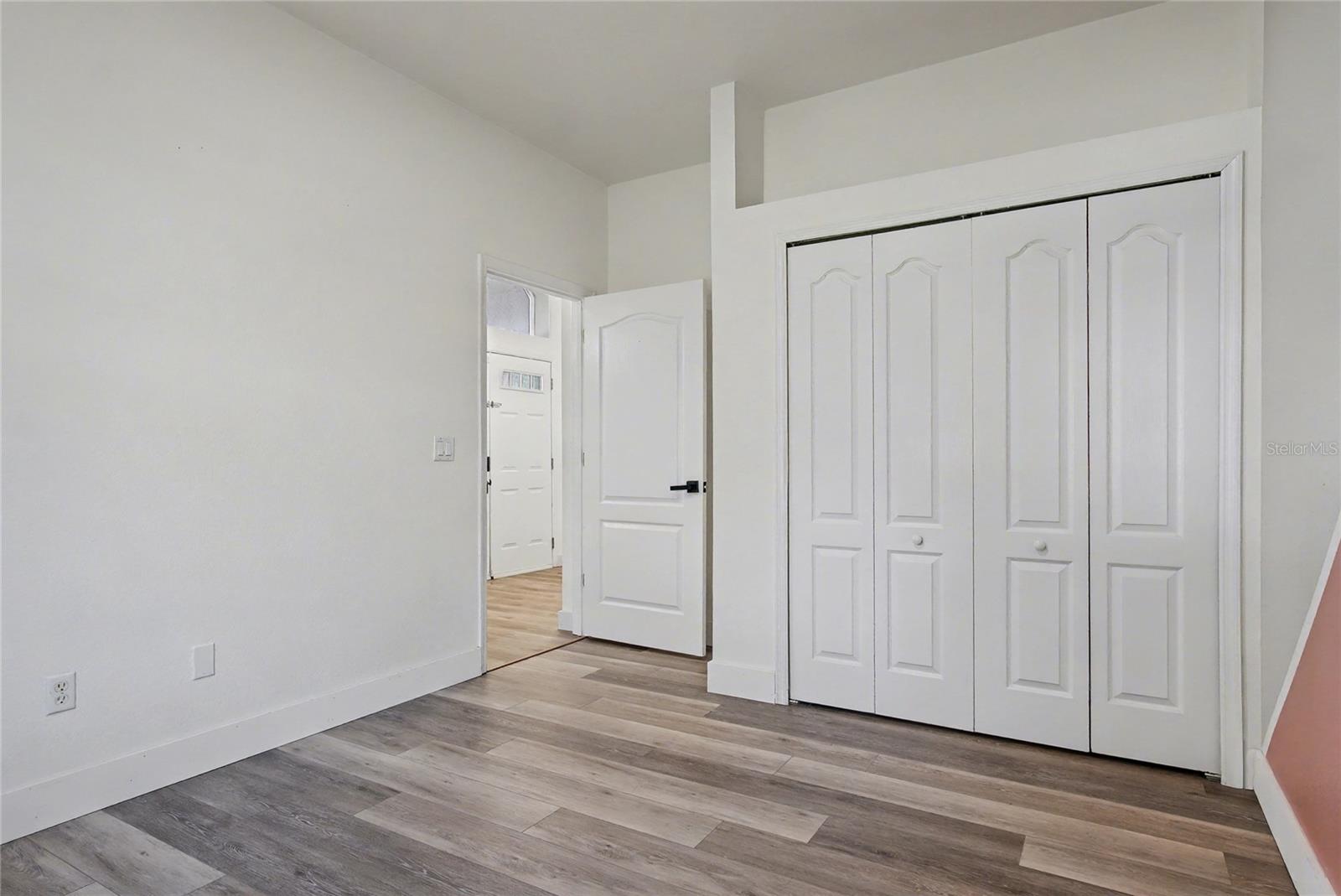 Image 22 of 30 For 337 Mohave Terrace