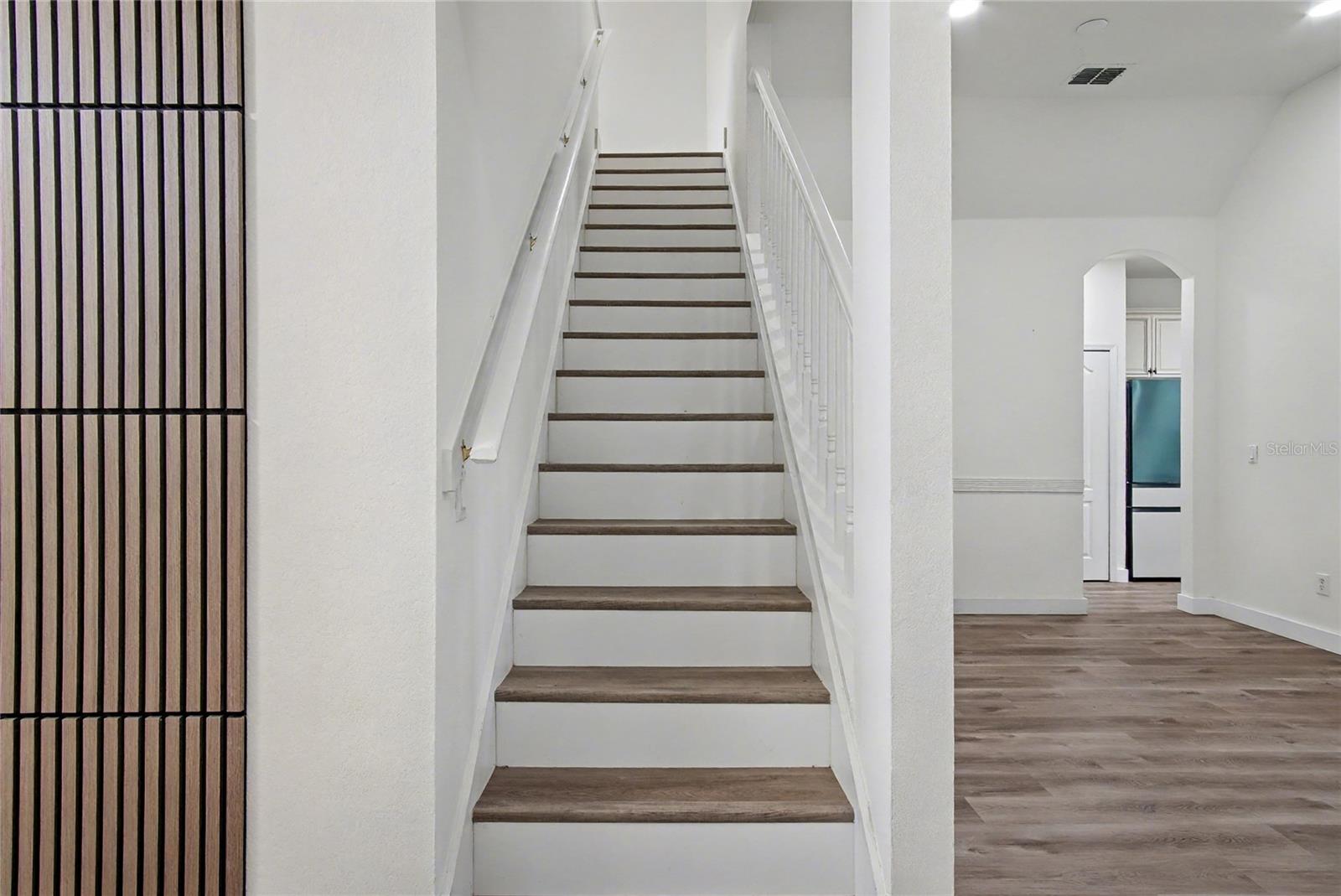 Image 4 of 30 For 337 Mohave Terrace