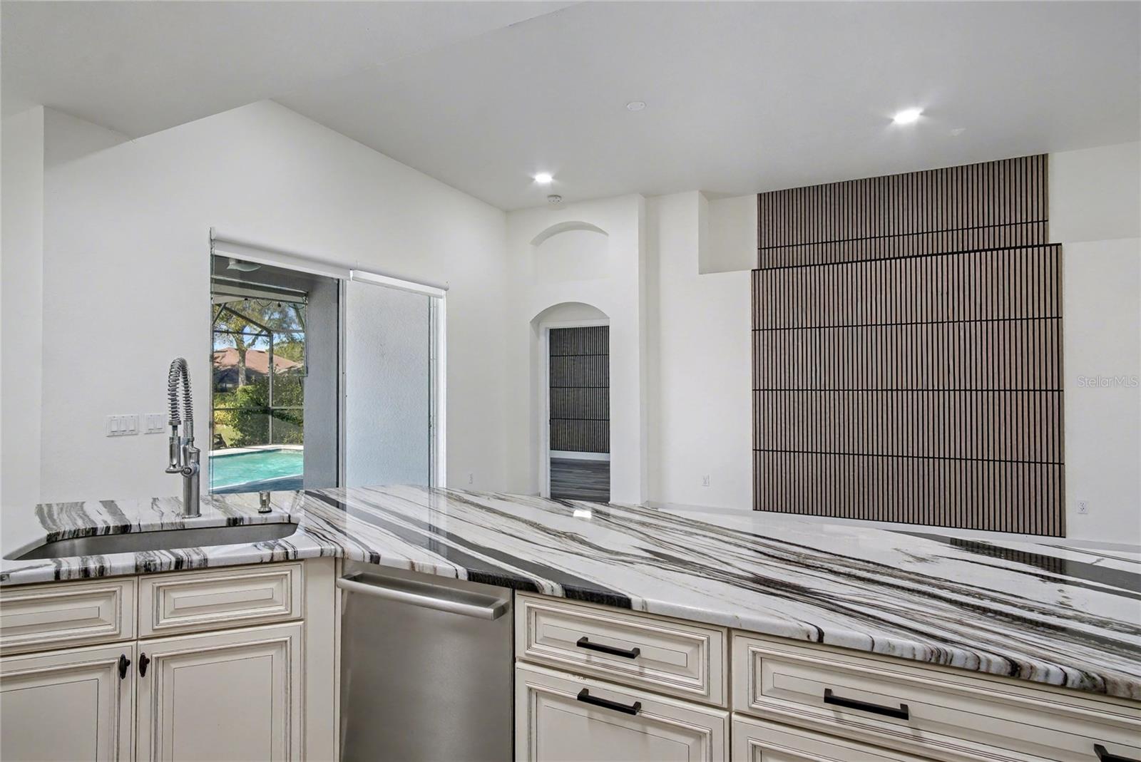 Image 7 of 30 For 337 Mohave Terrace