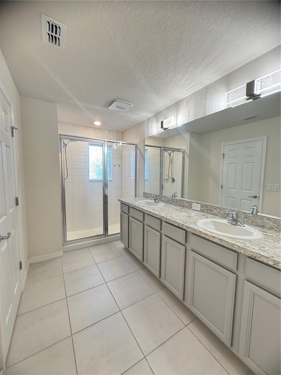 Image 14 of 21 For 3316 Bellissimo Avenue