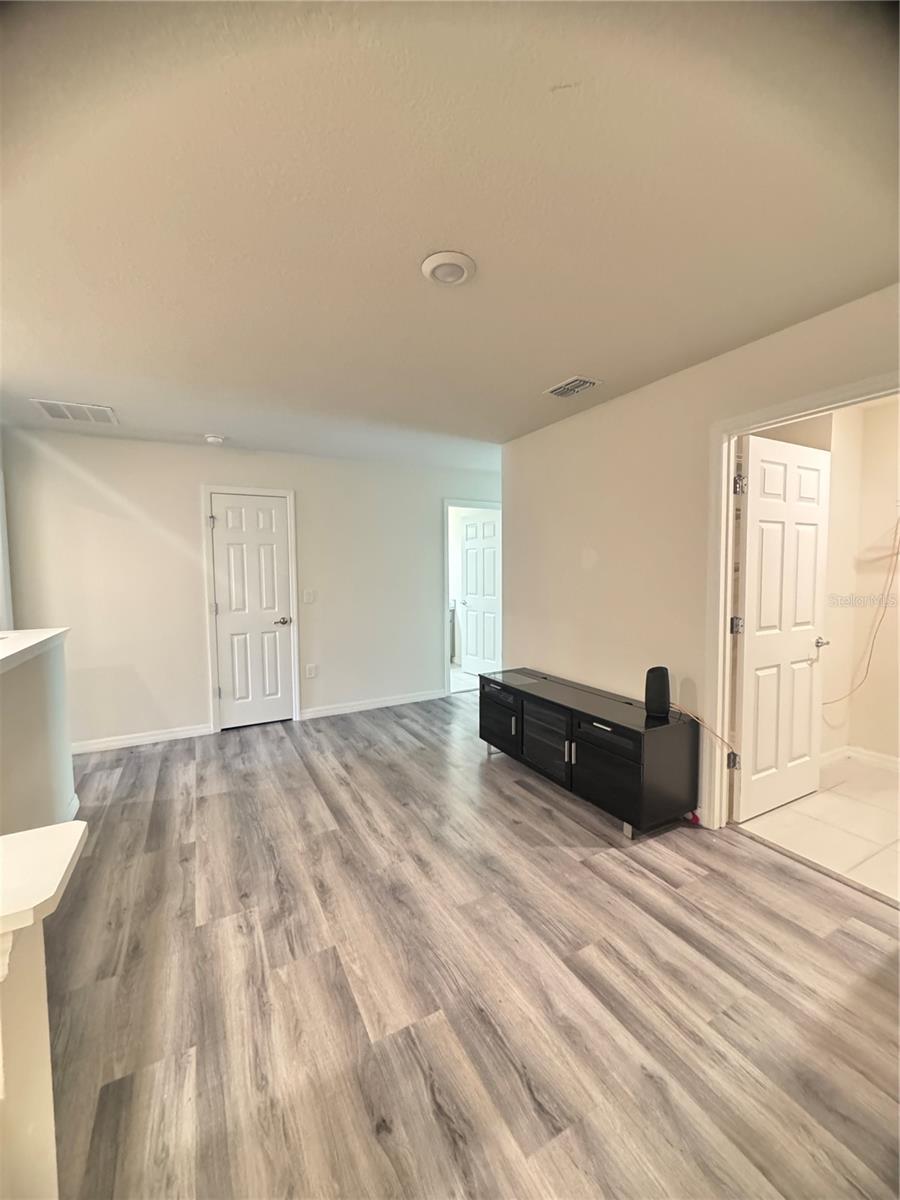 Image 9 of 21 For 3316 Bellissimo Avenue