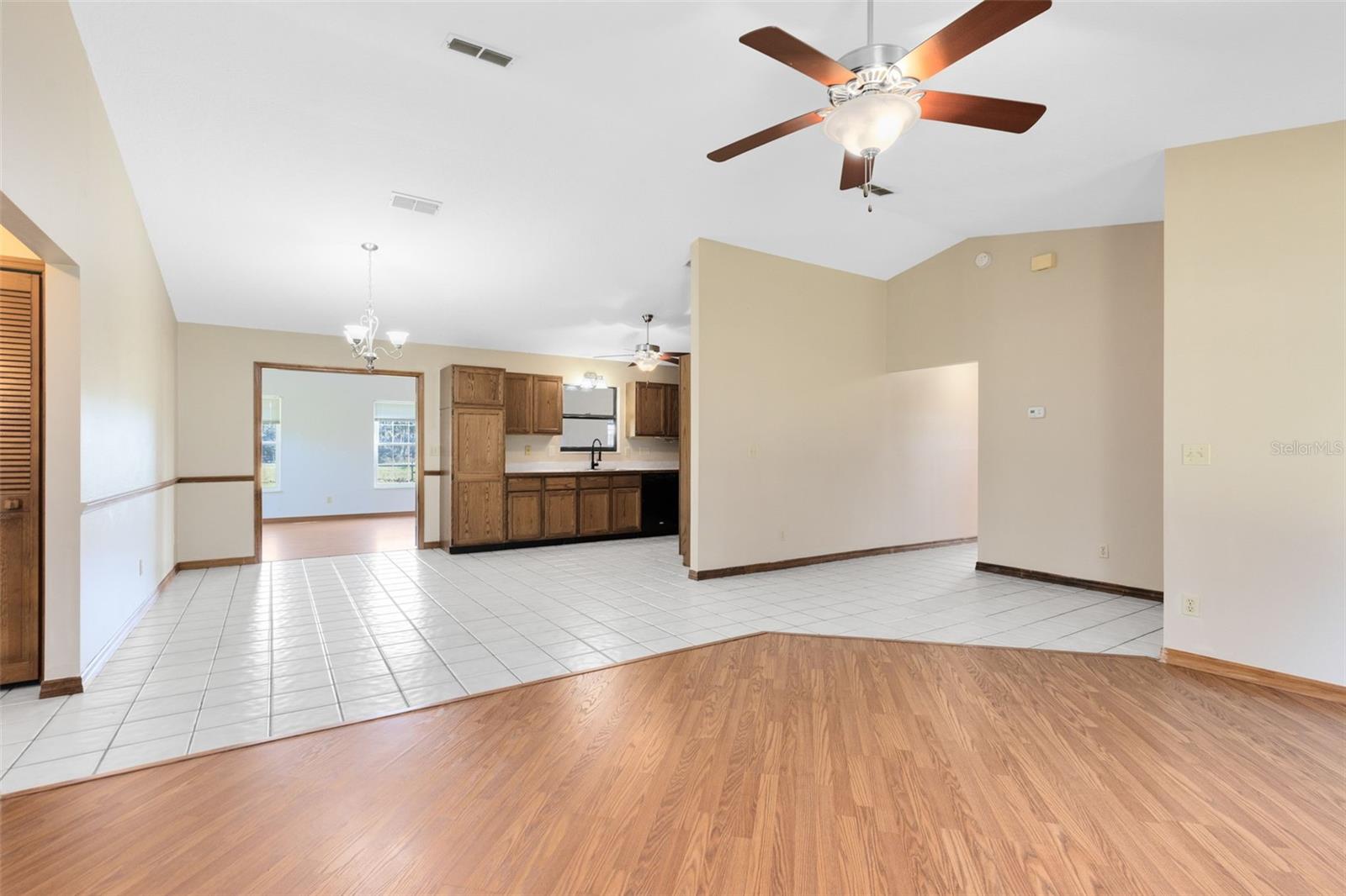 Image 14 of 34 For 3430 Westshore Drive