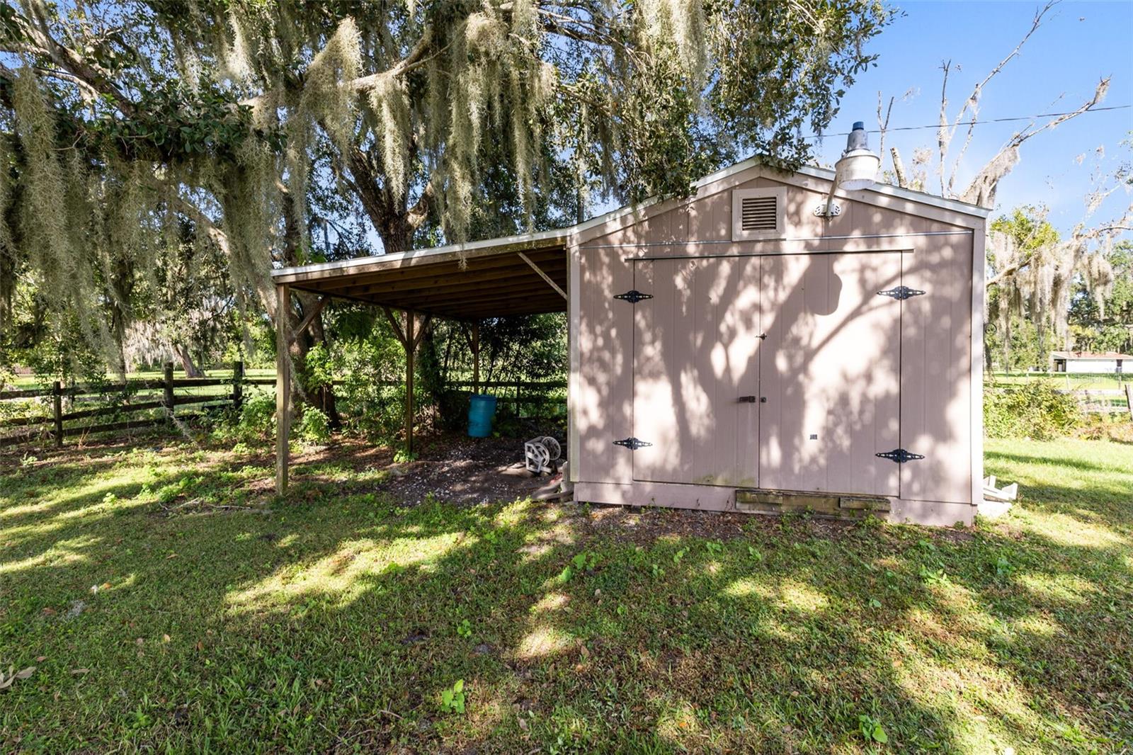 Image 27 of 34 For 3430 Westshore Drive