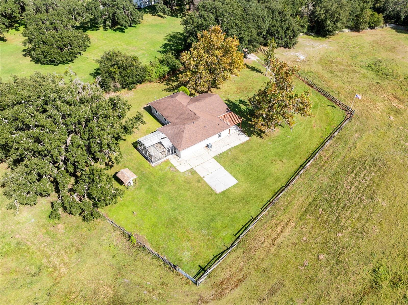 Image 28 of 34 For 3430 Westshore Drive