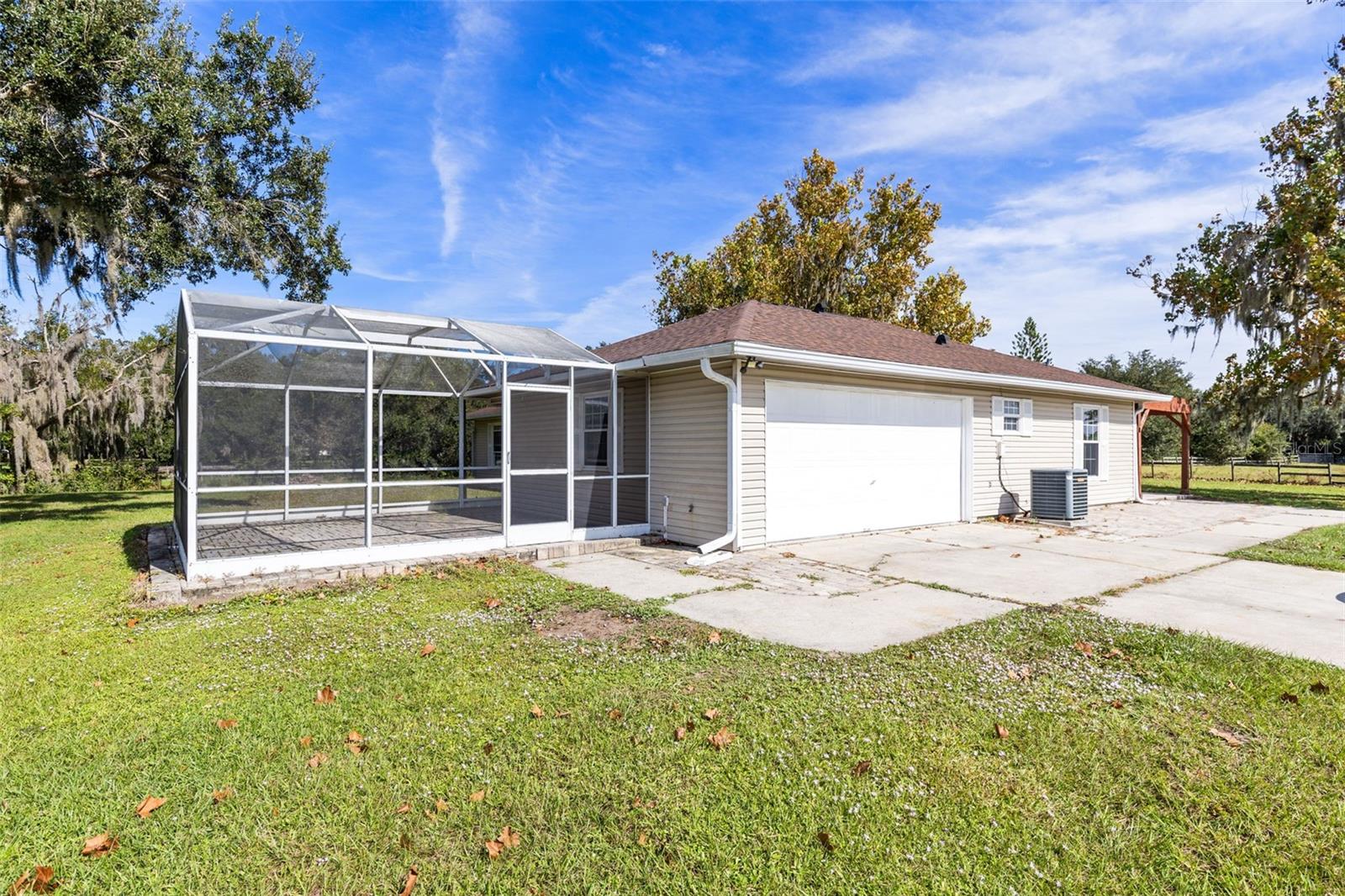 Image 4 of 34 For 3430 Westshore Drive