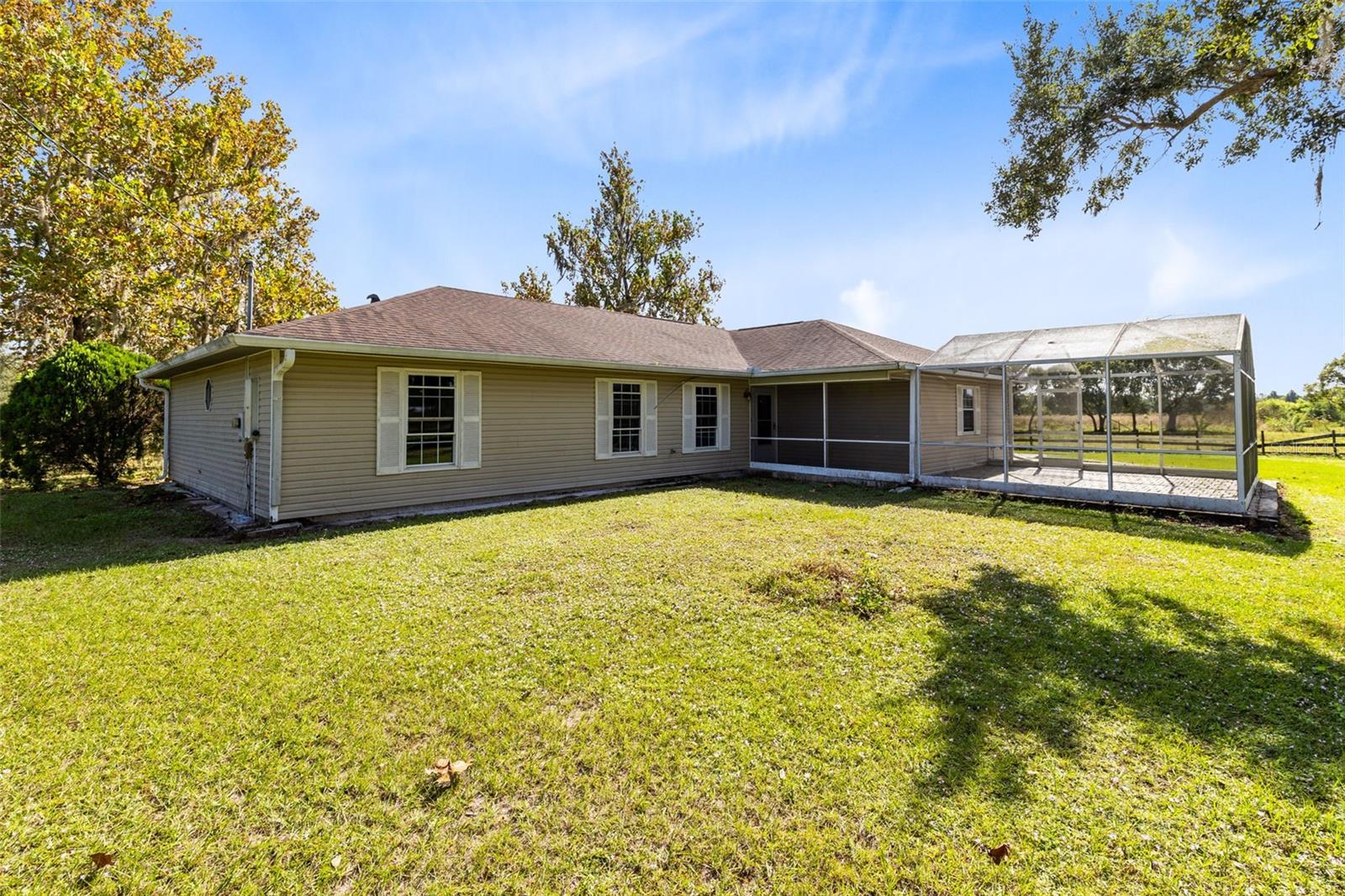 Image 5 of 34 For 3430 Westshore Drive