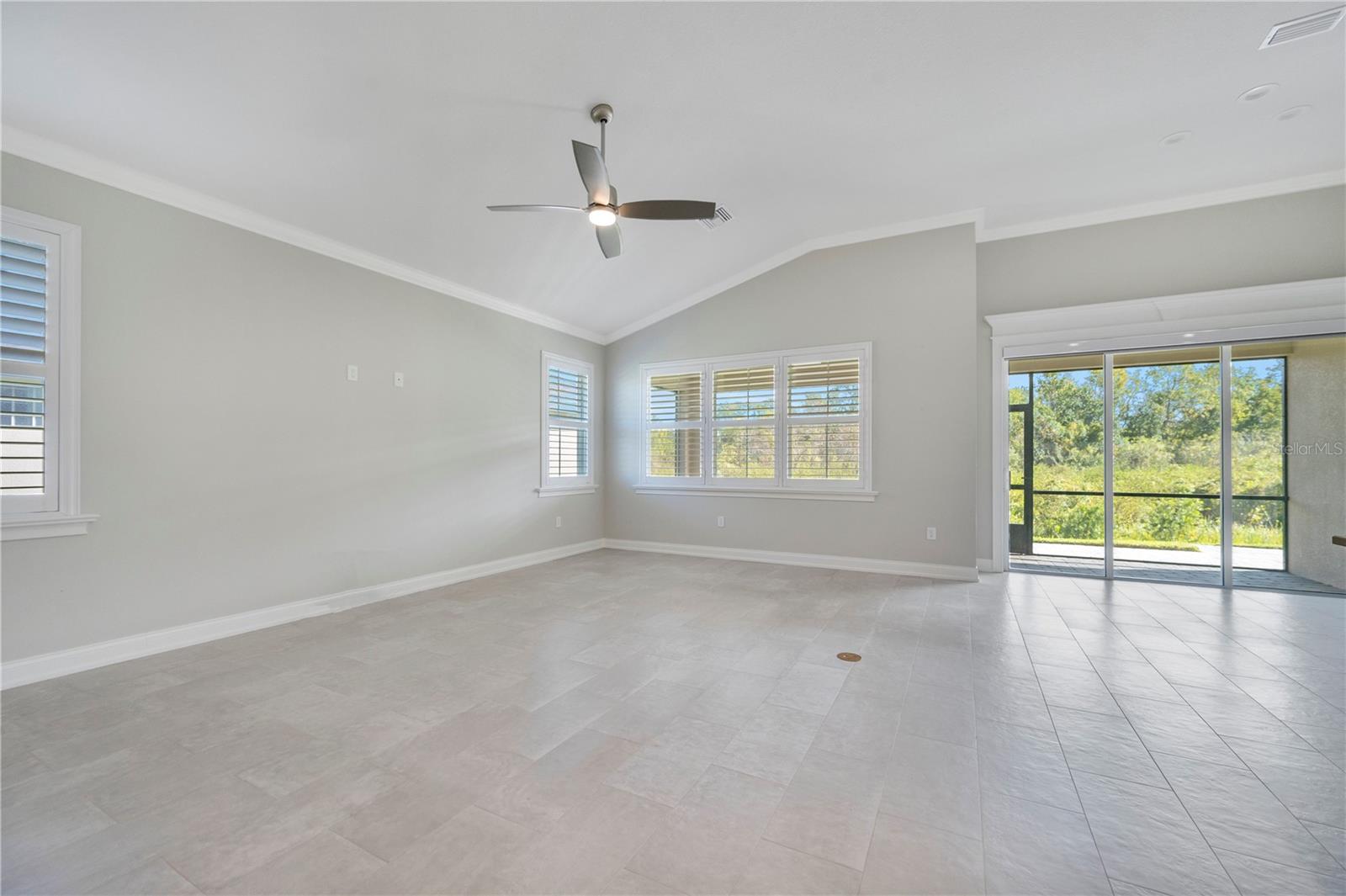 Image 5 of 38 For 7929 Lake James Boulevard