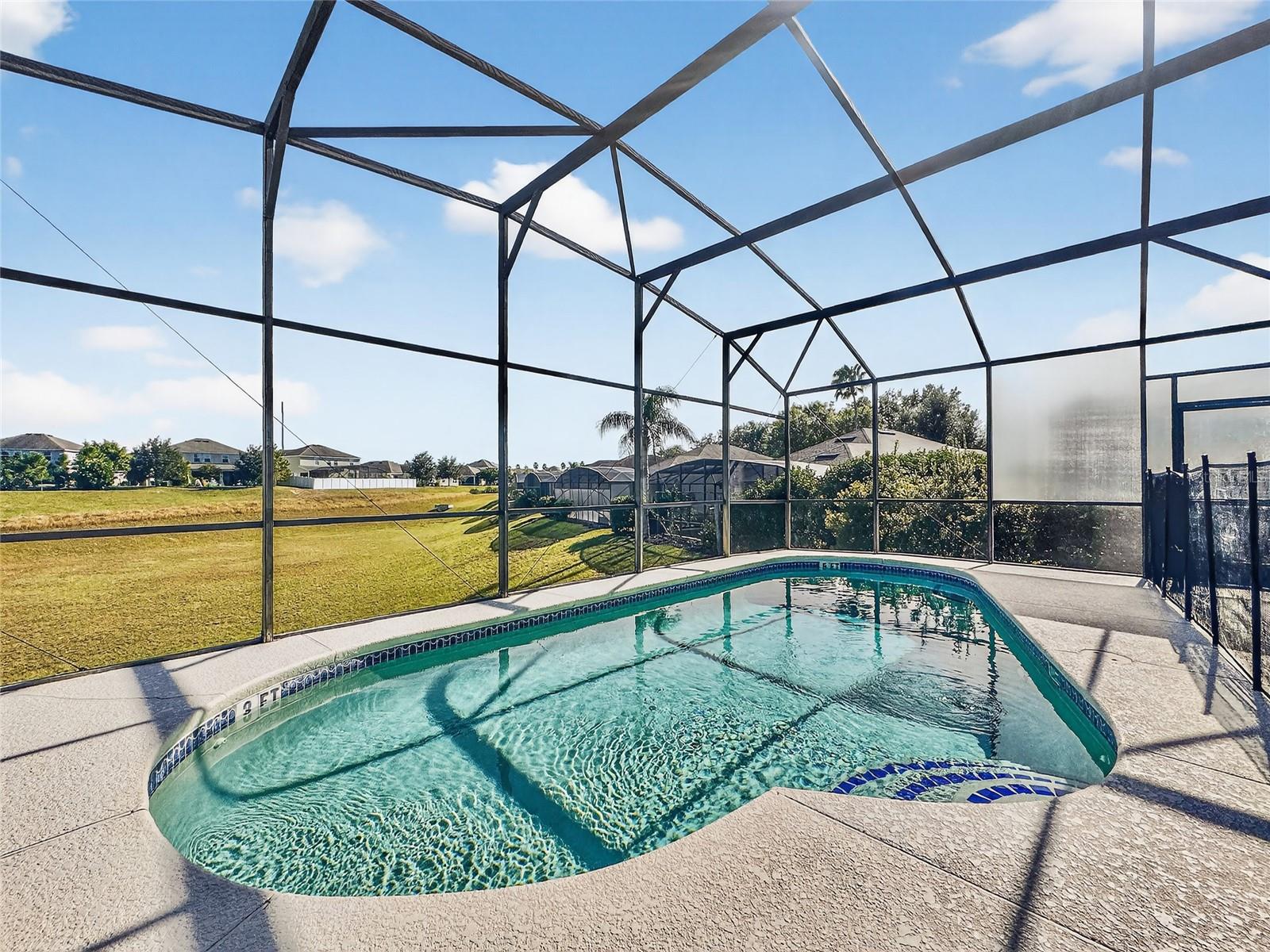 Image 2 of 57 For 467 Calabay Parc Boulevard