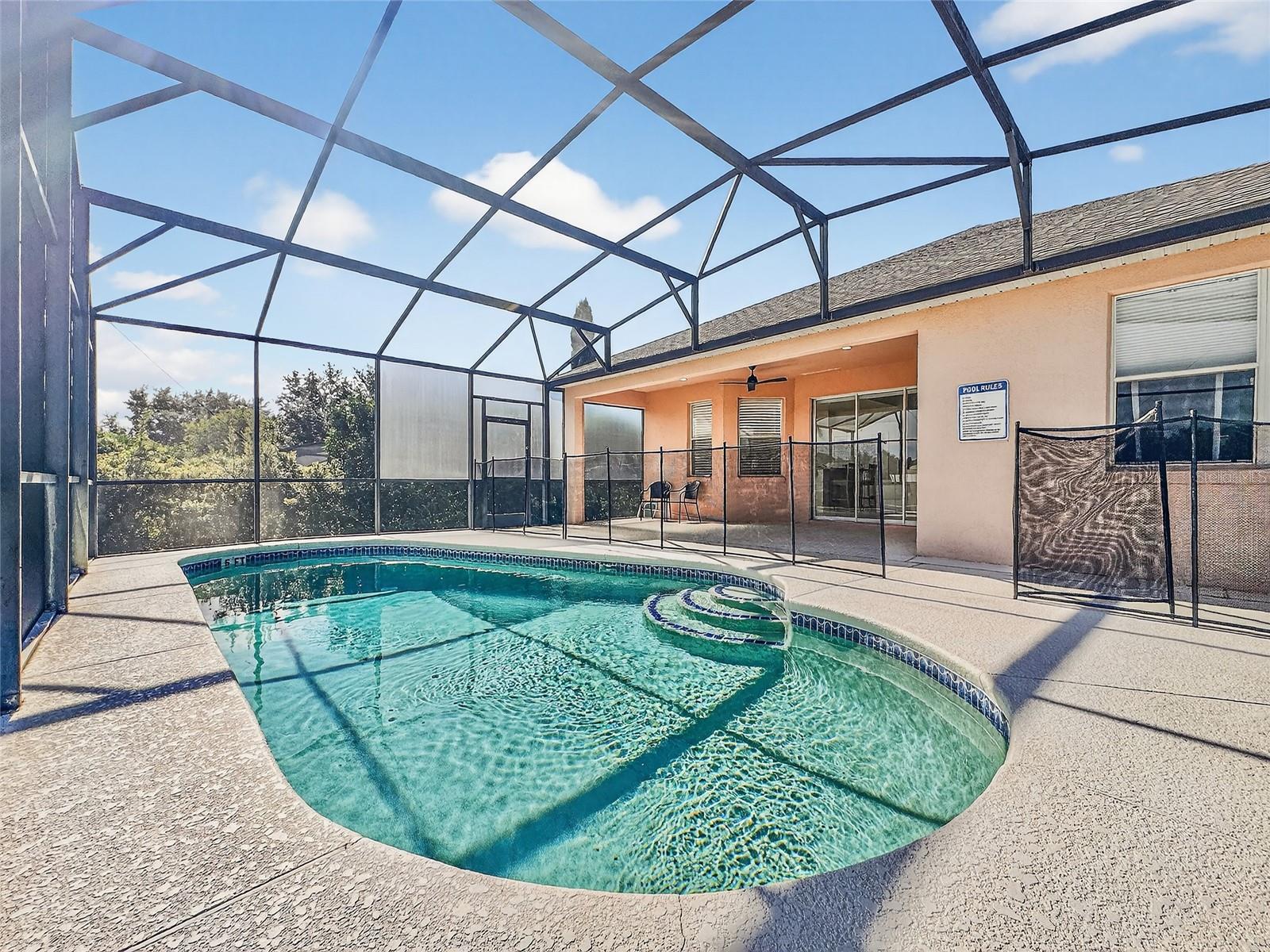 Image 49 of 57 For 467 Calabay Parc Boulevard