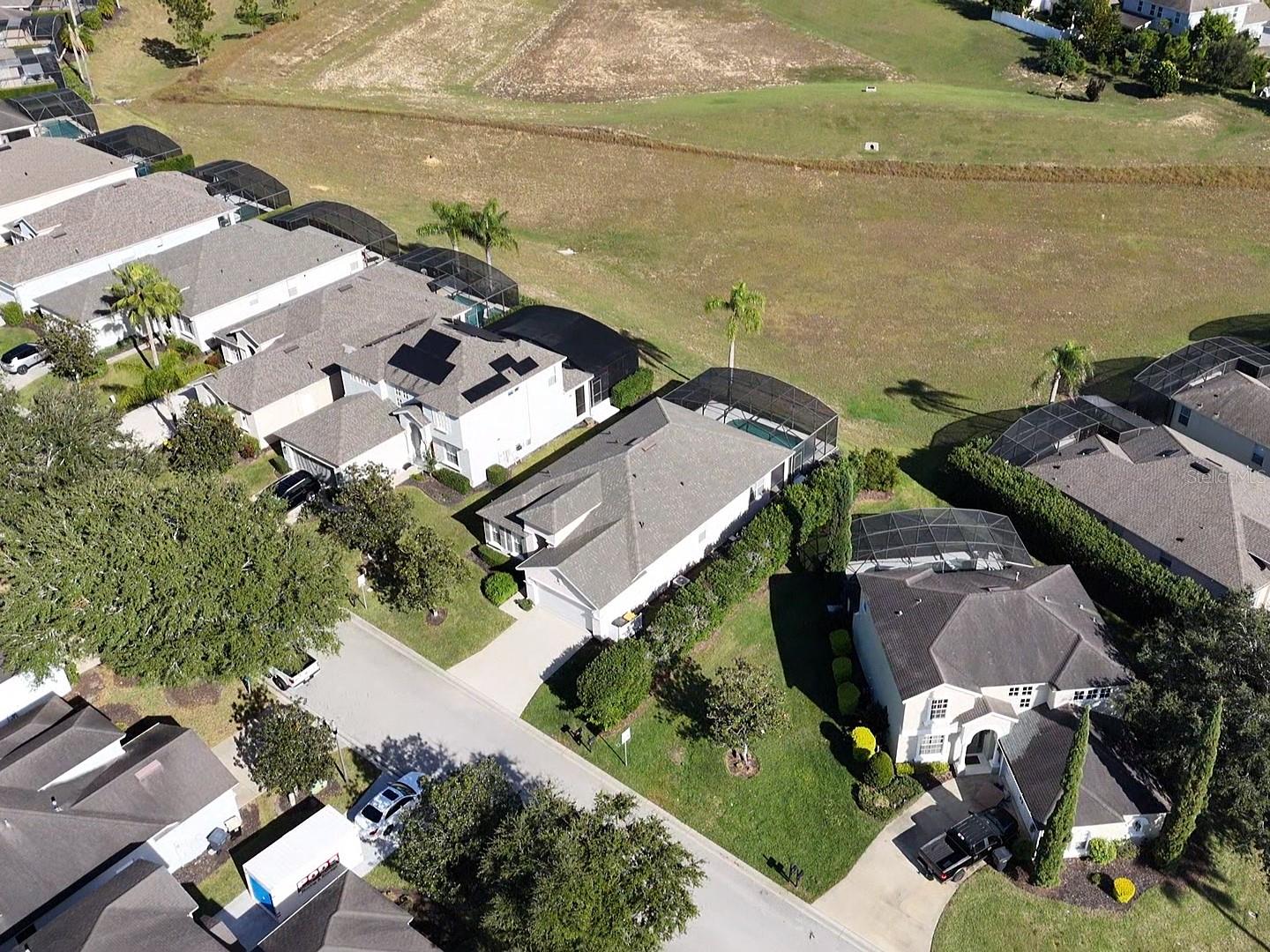 Image 53 of 57 For 467 Calabay Parc Boulevard