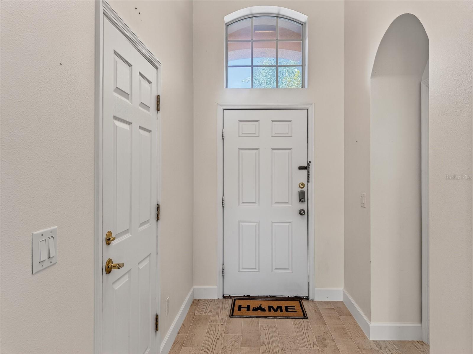 Image 8 of 57 For 467 Calabay Parc Boulevard