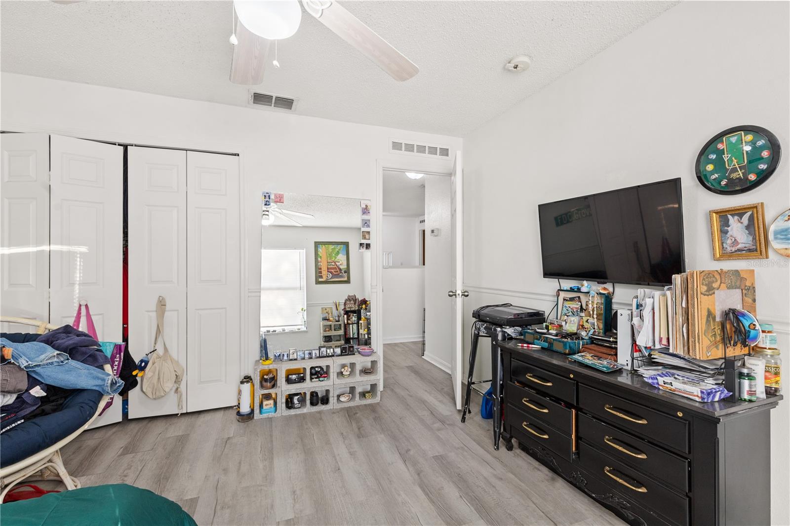 Image 14 of 26 For 633 Lobelia Drive