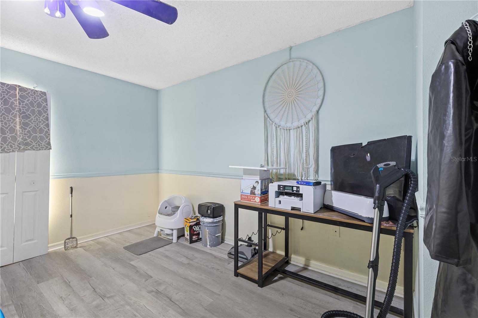 Image 16 of 26 For 633 Lobelia Drive