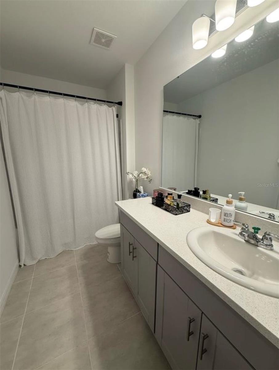 Image 5 of 6 For 5667 Le Marin Way