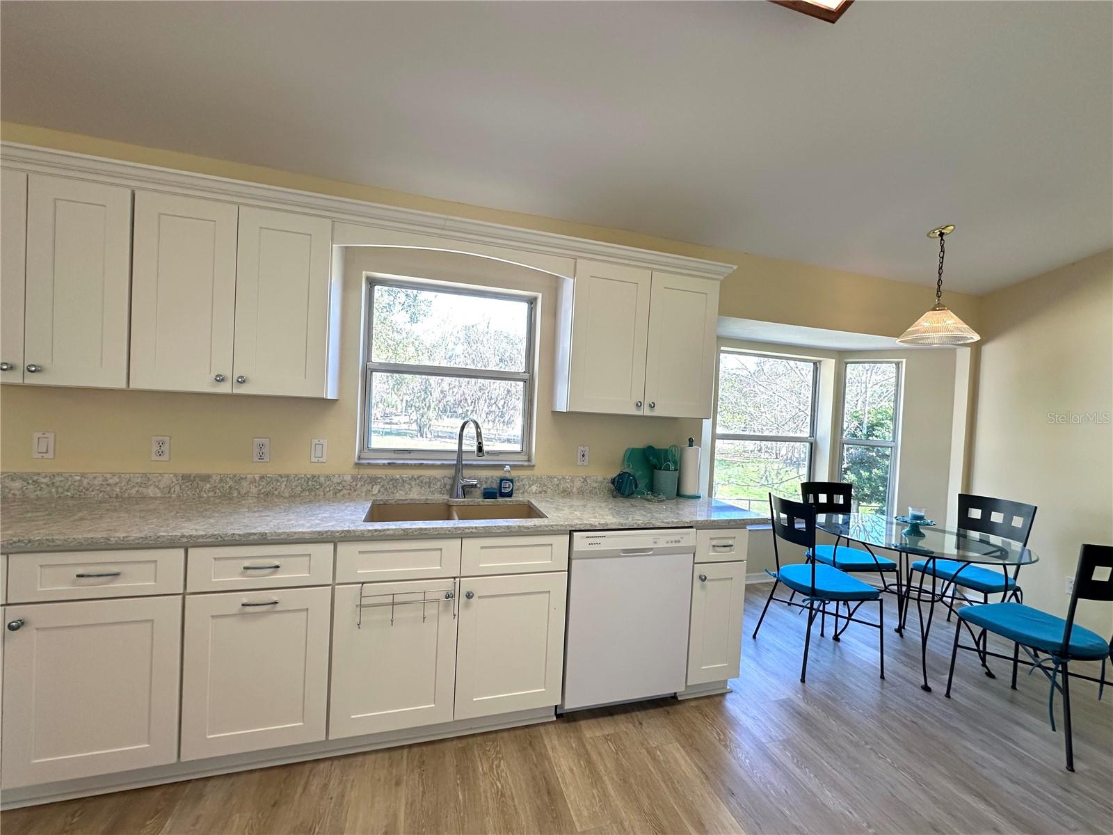 Image 11 of 41 For 5261 Se 15th Ave