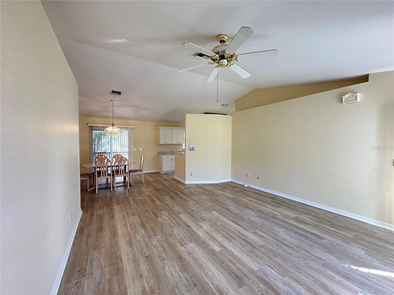 Image 6 of 41 For 5261 Se 15th Ave