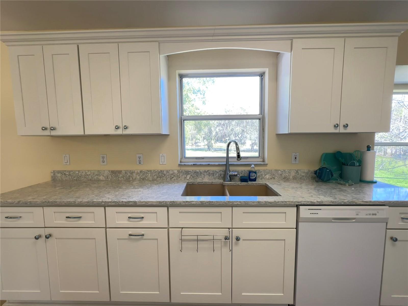 Image 9 of 41 For 5261 Se 15th Ave