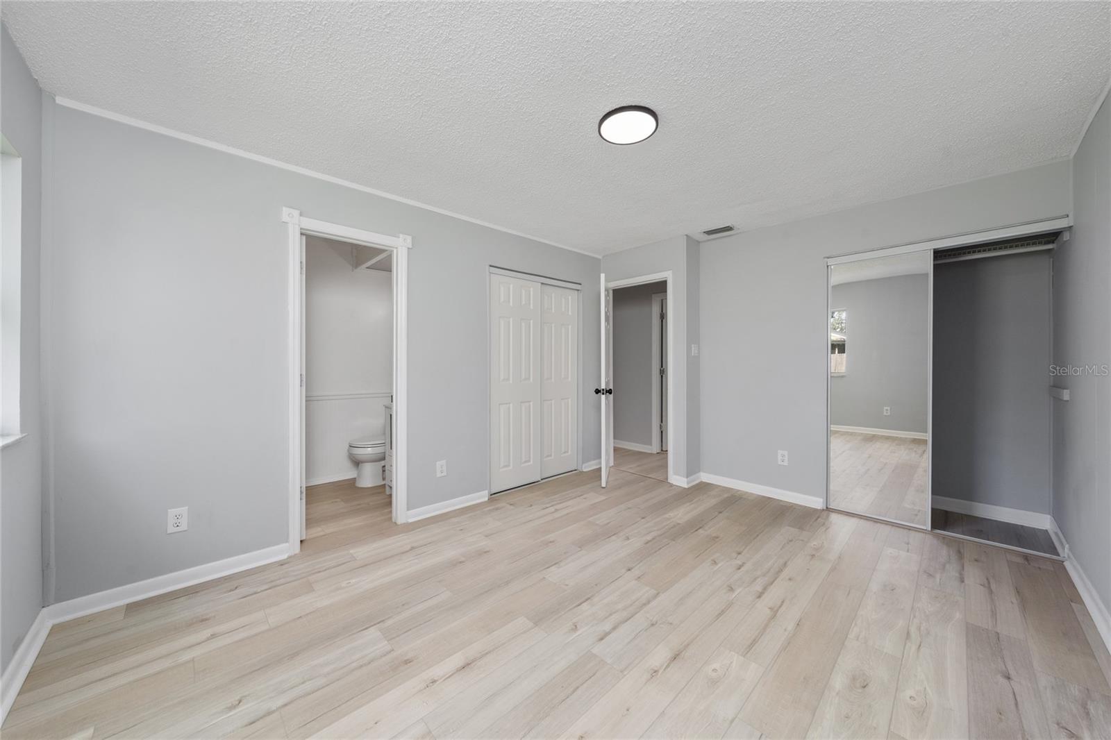 Image 12 of 36 For 1034 Falcon Street