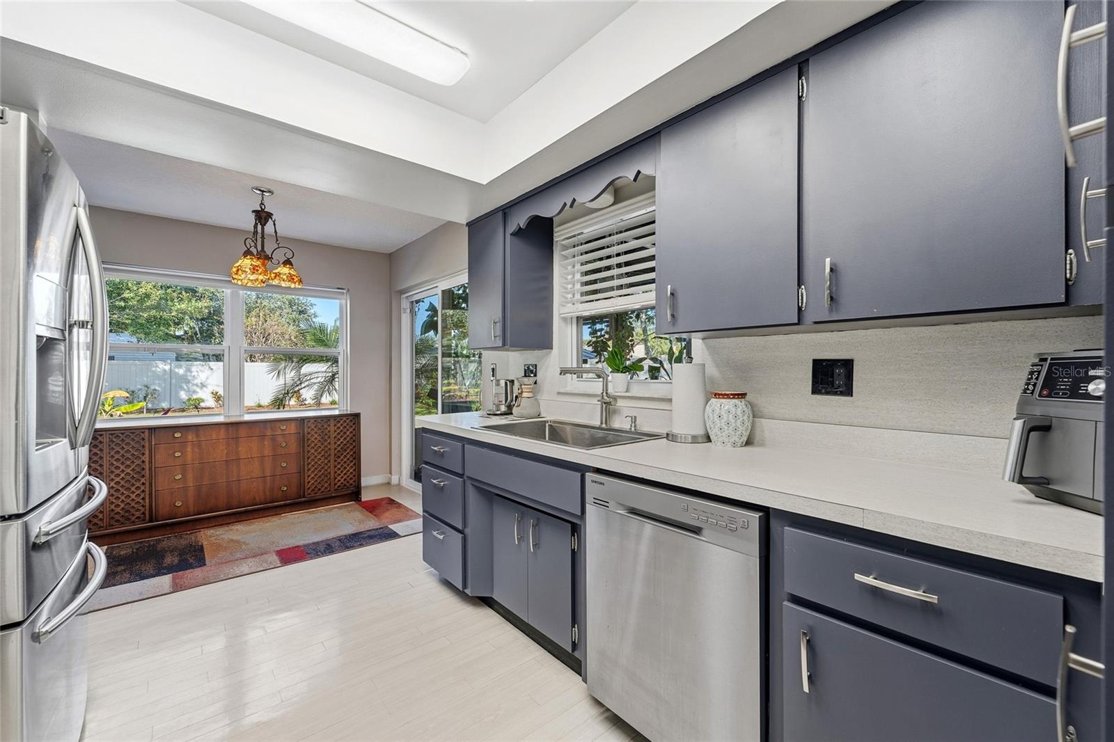 Image 10 of 32 For 1575 Skyline Drive