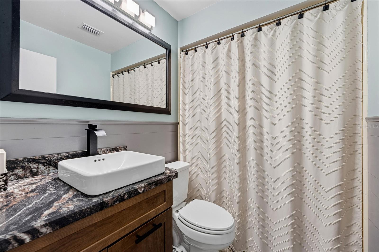 Image 17 of 32 For 1575 Skyline Drive