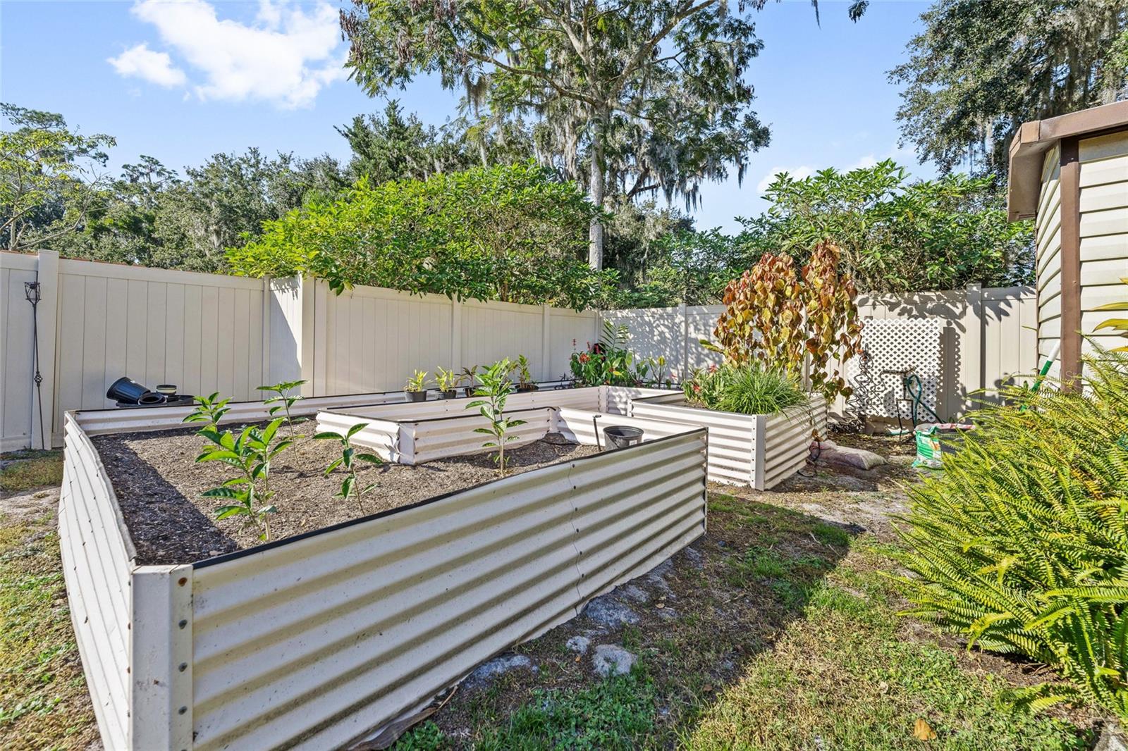 Image 26 of 32 For 1575 Skyline Drive