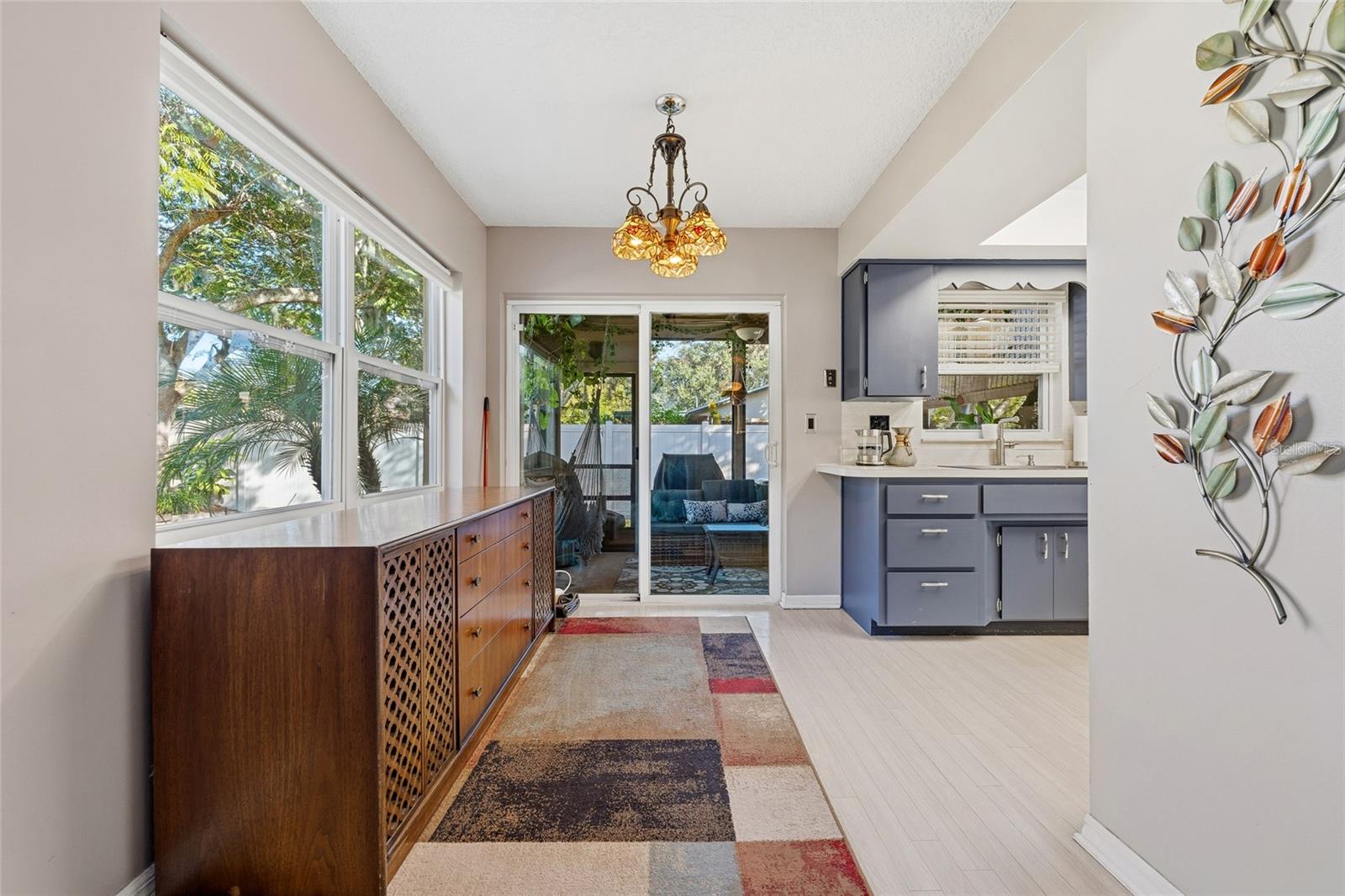 Image 6 of 32 For 1575 Skyline Drive