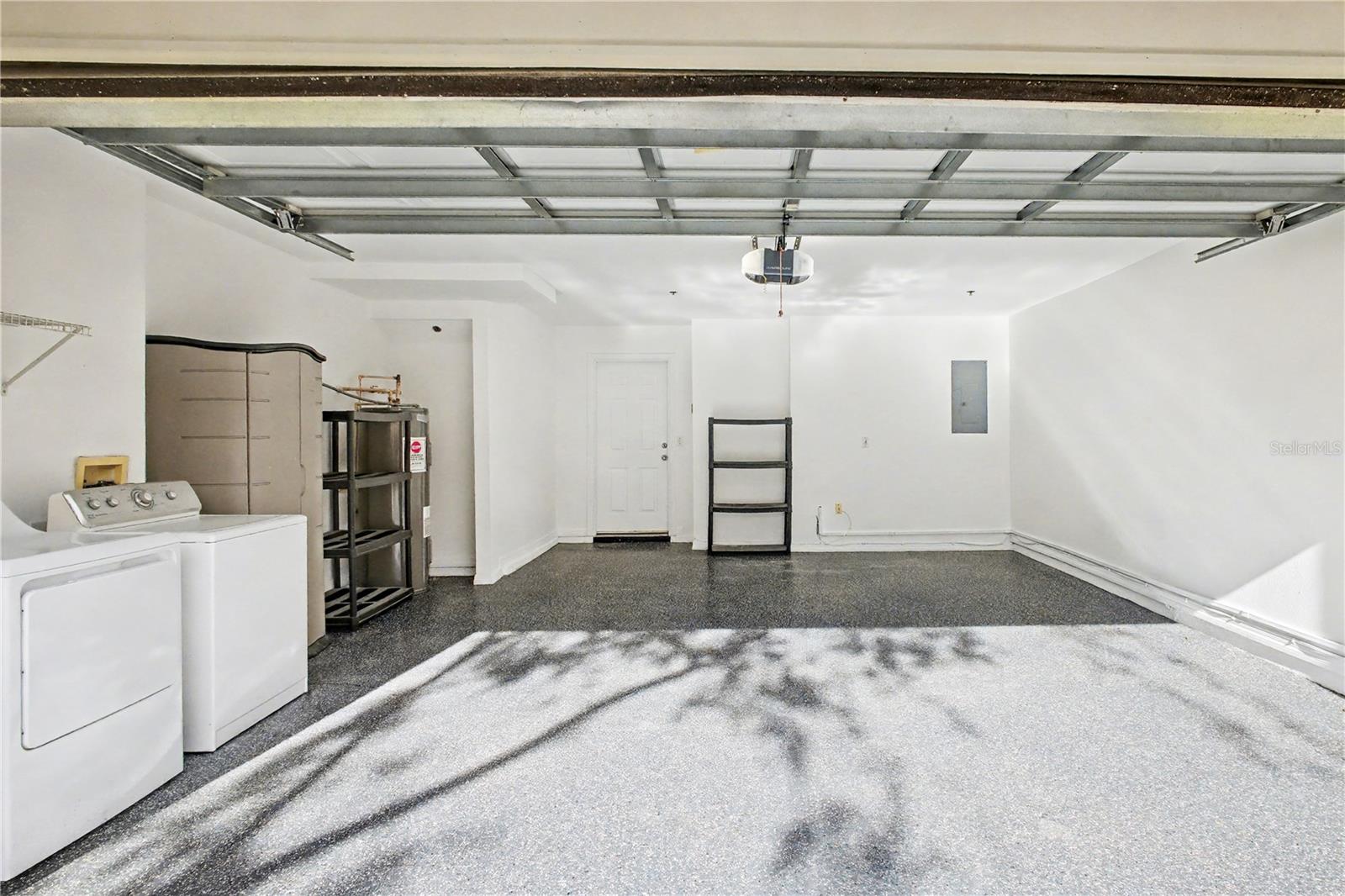 Image 28 of 34 For 1042 Waterside Drive