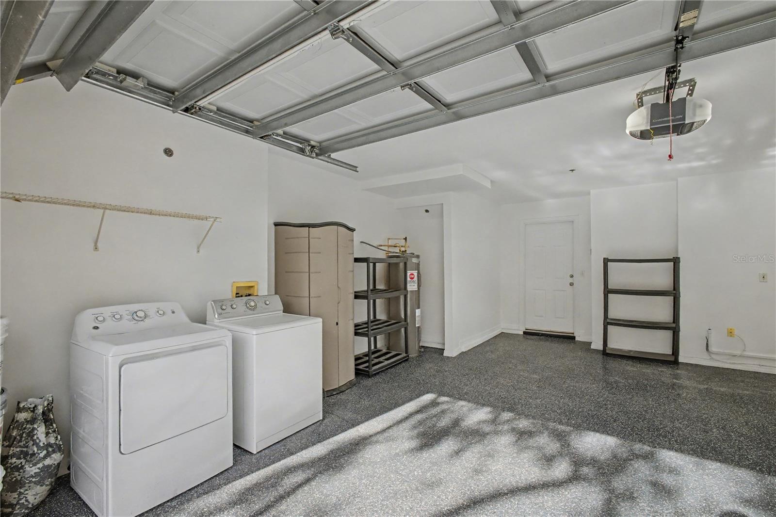 Image 29 of 34 For 1042 Waterside Drive