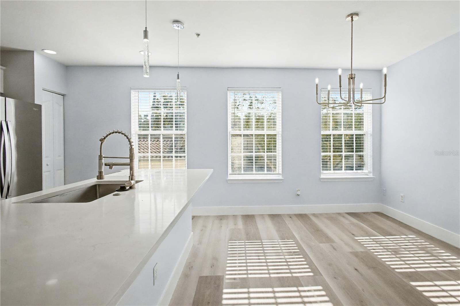 Image 6 of 34 For 1042 Waterside Drive