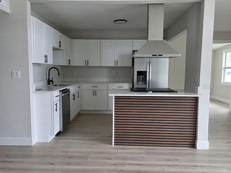 Image 2 of 7 For 3128 Bay Street