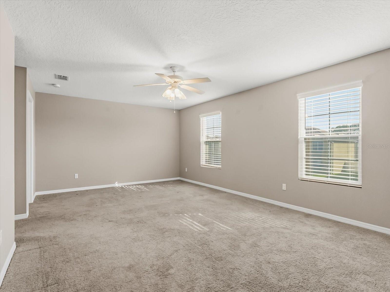 Image 14 of 34 For 16707 Broadford Lane